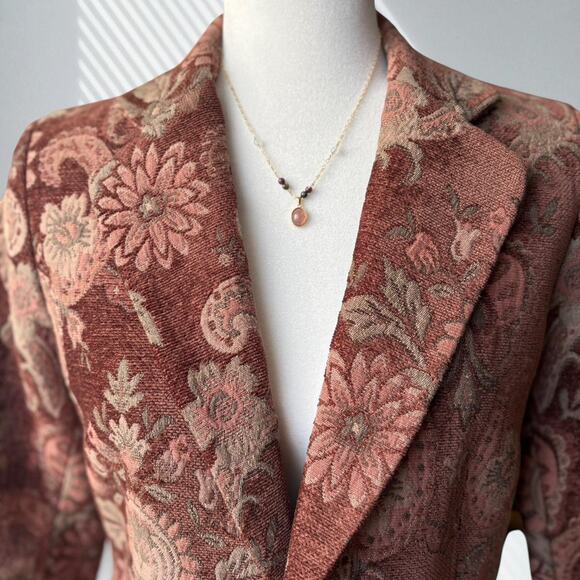 Whimsigoth Kasper Floral Jacquard Blazer - Picture 2 of 4